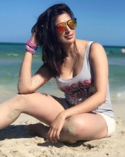 Tamil Actress Raai Laxmi Sexy Pictures