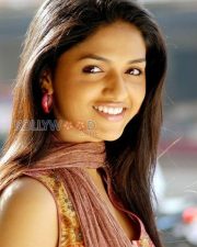 Tamil Actress Sunaina Pictures