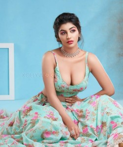 Tamil Film Actress Yashika Aannand Photoshoot Pictures 01