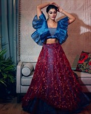 Yashika Aannand (Yaashika Aanand) 24 Teen Actress Yashika Aannand Photoshoot Pictures