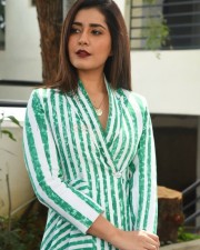 Telugu Actress Raashi Khanna Interview Pictures