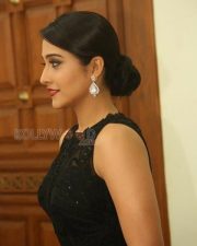 Telugu Actress Regina Cassandra Photoshoot Pictures