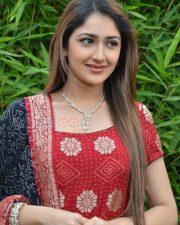 Telugu Actress Sayesha New Pictures