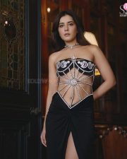 Tempting Raashi Khanna in a Daring Strapless Silver Crystals Sculptural Corset Top with Embroidered Black Cups and Sleek Black Maxi Skirt Pictures 01