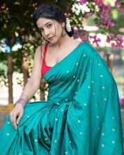 The Night Heroine Sakshi Agarwal Sexy Saree Photos 05