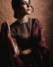 Tholi Prema Actress Raashi Khanna Photos