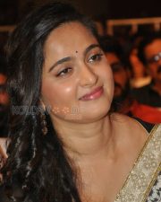 Tolly Actress Anushka Shetty Saree Stills