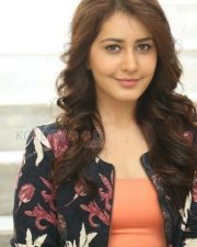 Tolly Actress Rashi Khanna Pictures