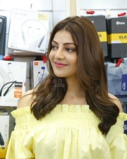 Kajal Aggarwal 10 Tollywood Actress Kajal Agarwal At Grand Launch Of Happi Mobiles Th Store At Vizag Photos