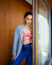 Tollywood Actress Rakul Preet Singh in a Pink Bra Blue Pant and Suit Photos 02 Tollywood Actress Rakul Preet Singh in a Pink Bra Blue Pant and Suit Photos 02