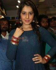 Tollywood Actress Rashi Khanna New Photos