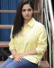 Tollywood Heroine Sunaina Interview Pictures