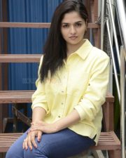 Tollywood Heroine Sunaina Interview Pictures
