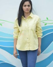 Tollywood Heroine Sunaina Interview Pictures