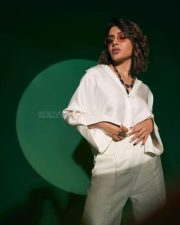 Trendy Samantha Ruth Prabhu in White Photos 02 Trendy Samantha Ruth Prabhu in White Photos 02