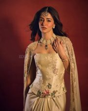 Tu Meri Main Tera Main Tera Tu Meri Actress Ananya Panday in a Strapless Golden Ivory Corset with a Satin Skirt Photos 03
