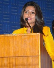 Un Samayalarayil Sneha Photos