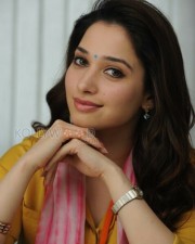 Vasuvum Saravananum Onna Padichavanga Heroine Tamanna Stills