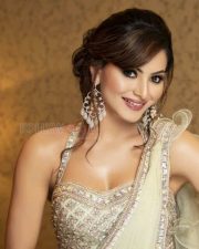 Waltair Veerayya Heroine Urvashi Rautela Sexy Photos 01