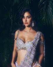 Welcome to the Jungle Actress Disha Patani in a Lavender Sequin Saree with a Shimmering Silver Sleeveless Cleavage Blouse Photos 04 Welcome to the Jungle Actress Disha Patani in a Lavender Sequin Saree with a Shimmering Silver Sleeveless Cleavage Blouse Photos 04