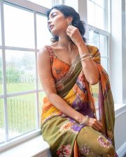 Winsome Actress Pooja Hegde in a Multicolor Floral Printed Saree Photos 03 Winsome Actress Pooja Hegde in a Multicolor Floral Printed Saree Photos 03