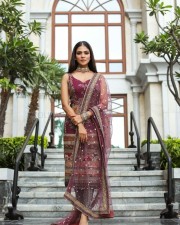 Yudhra Actress Malavika Mohanan Photoshoot Pictures