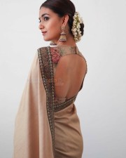 beautiful keerthy suresh saree photoshoot pictures