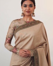 beautiful keerthy suresh saree photoshoot pictures