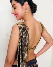 Actress Divya Khosla Candid Pictures