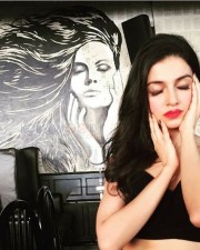 Actress Divya Khosla Candid Pictures