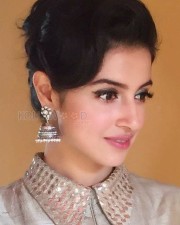 Actress Divya Khosla Candid Pictures