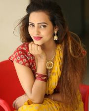 Actress Geetha Shah Hot Photos