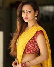 Actress Geetha Shah Hot Photos