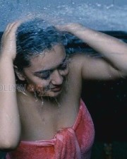 Actress Hansika Spicy Photos