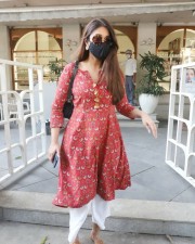 Actress Ileana DCruz spotted at Bandra Photos