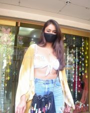 Actress Ileana DCruz spotted in Bandra Photos