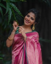 Actress Iswarya Menon Stunning Saree Photo Shoot Pictures
