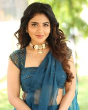 Actress Iswarya Menon at Bhaje Vaayu Vegam Thanks Meet Photos 08