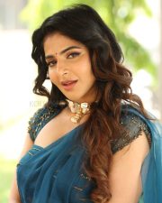 Actress Iswarya Menon at Bhaje Vaayu Vegam Thanks Meet Photos 16