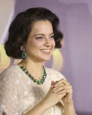 Actress Kangana Ranaut at Chandramukhi 2 Movie Press Meet Stills 07