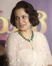 Actress Kangana Ranaut at Chandramukhi 2 Movie Press Meet Stills 09