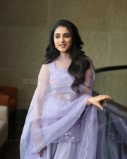 Actress Priyanka Arul Mohan New Photoshoot Pictures