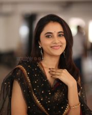 Actress Priyanka Arul Mohan at OG Interview Photos 01