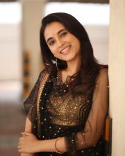 Actress Priyanka Arul Mohan at OG Interview Photos 15