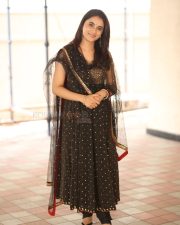 Actress Priyanka Arul Mohan at OG Interview Photos 22