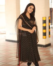 Actress Priyanka Arul Mohan at OG Interview Photos 23