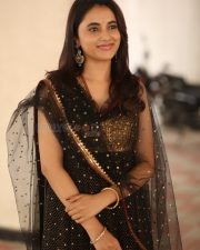 Actress Priyanka Arul Mohan at OG Interview Photos 30
