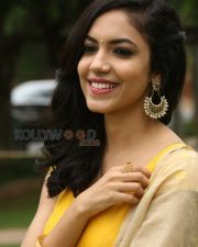 Actress Reetu Varma Photos