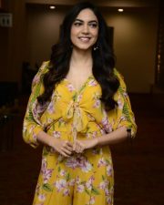 Actress Ritu Varma at Tuck Jagadish Movie Interview Pictures 16