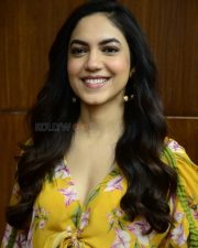 Actress Ritu Varma at Tuck Jagadish Movie Interview Pictures 31